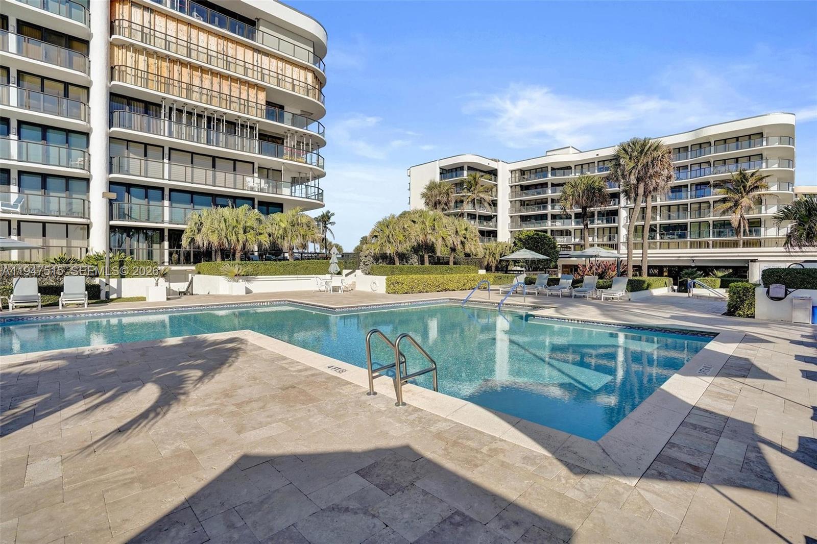 HALCYON OF PALM BEACH - Residential