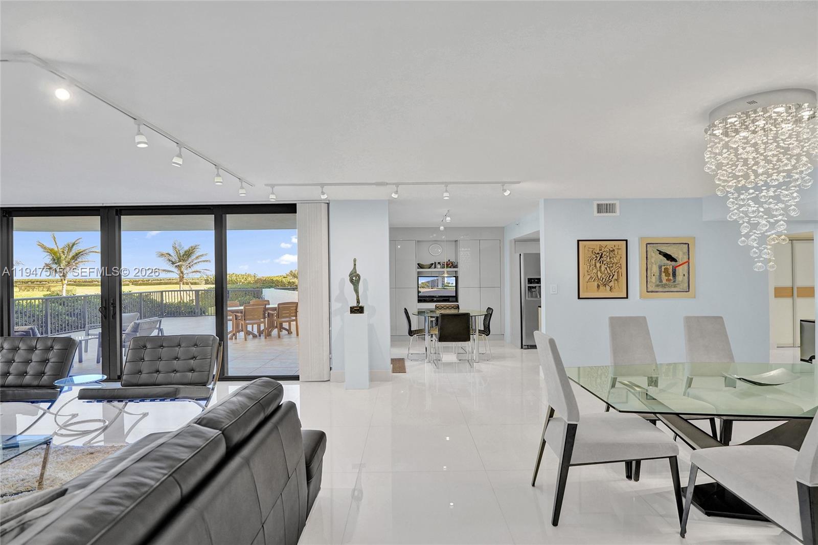 HALCYON OF PALM BEACH - Residential