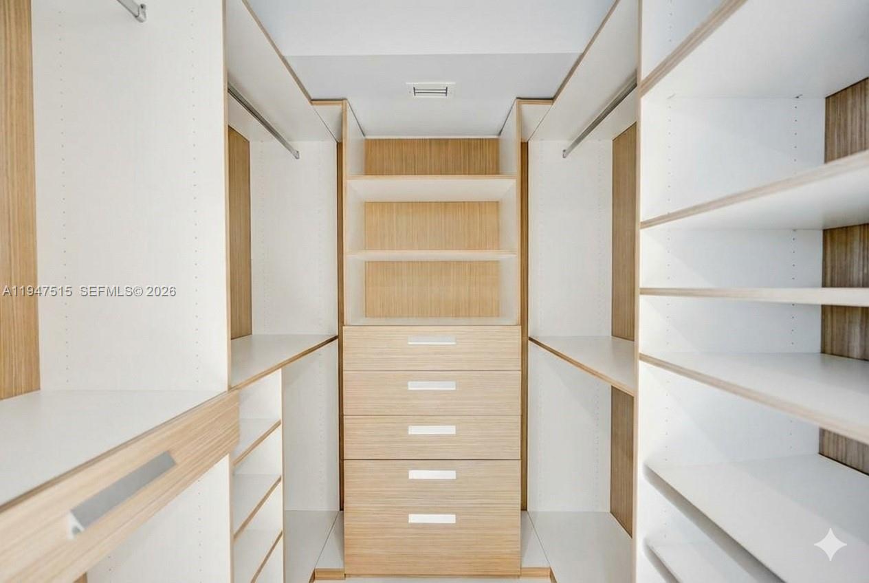 HALCYON OF PALM BEACH - Residential