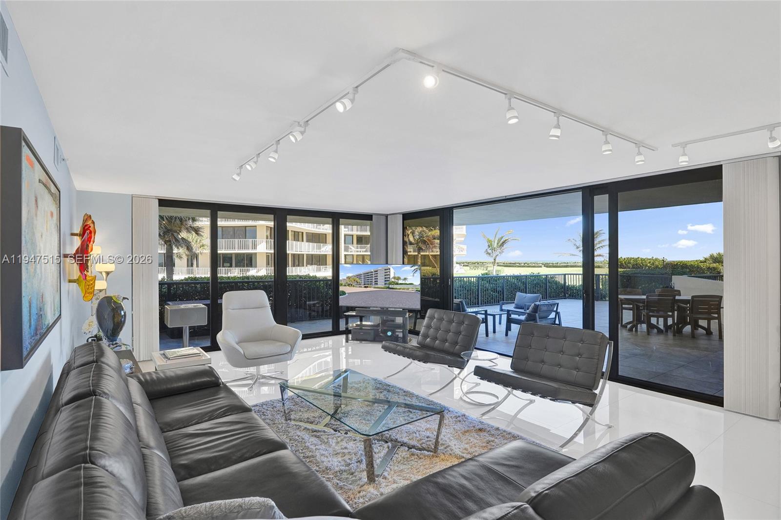 HALCYON OF PALM BEACH - Residential