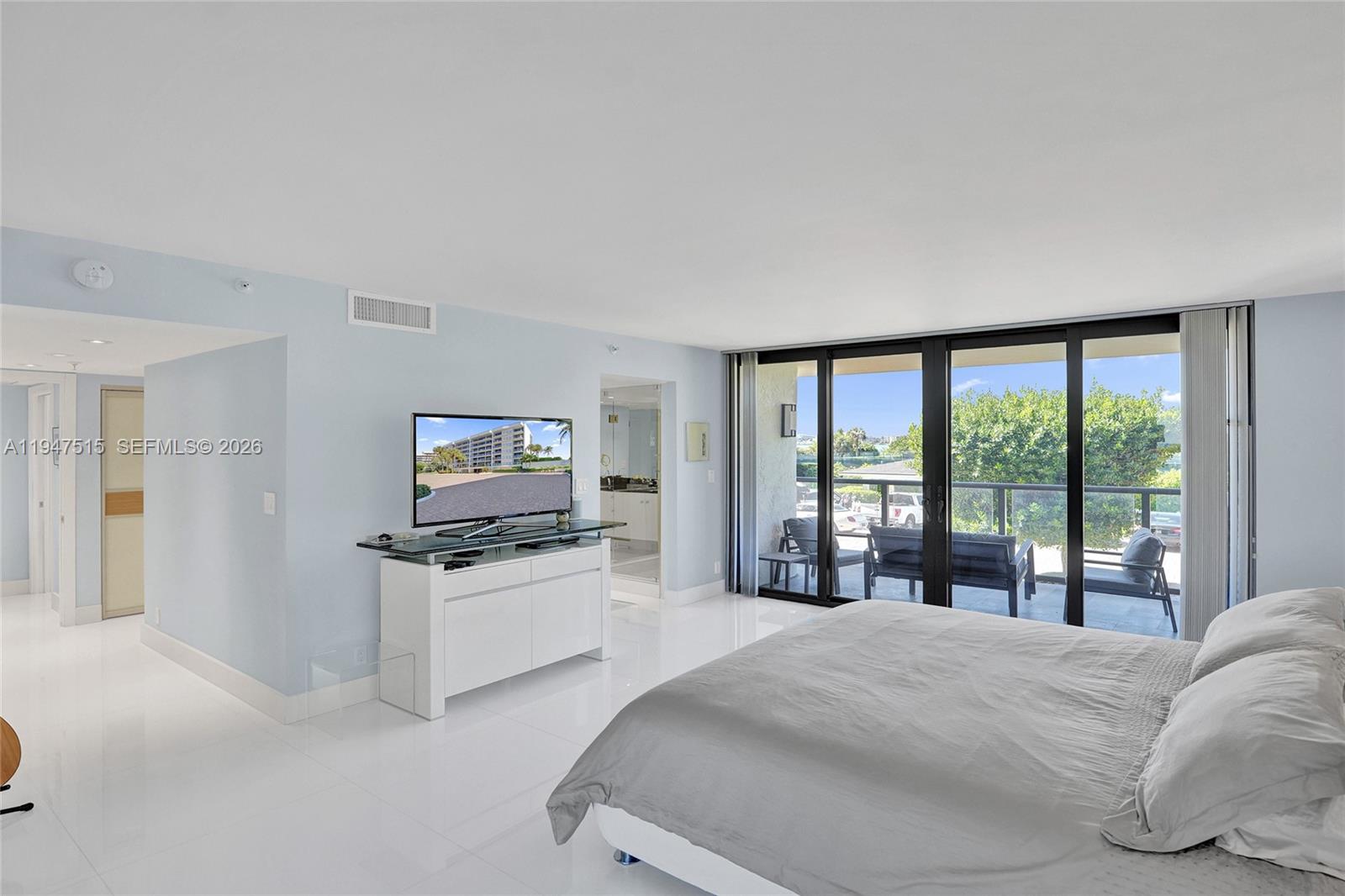 HALCYON OF PALM BEACH - Residential