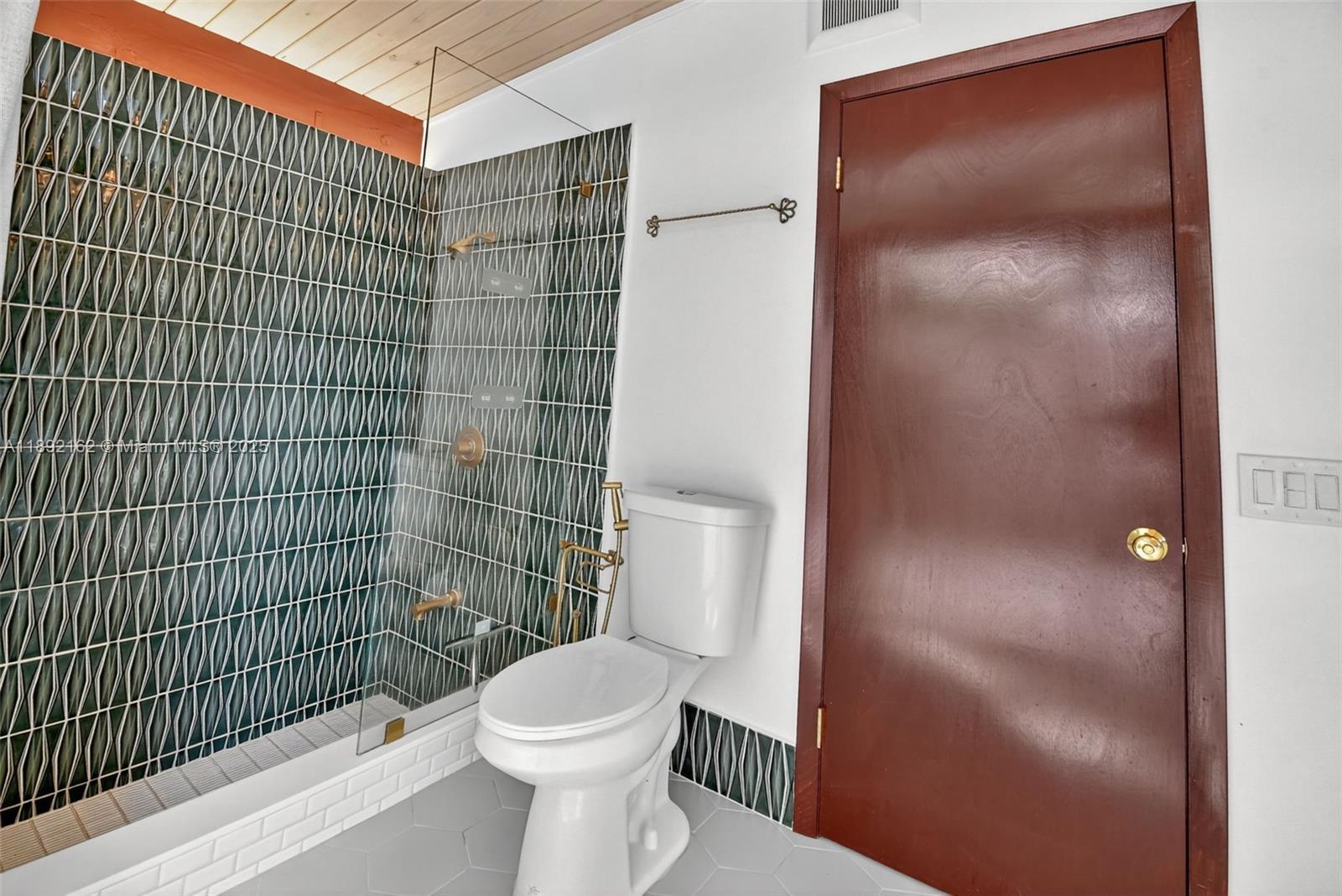 PROGRESSO - Residential Lease