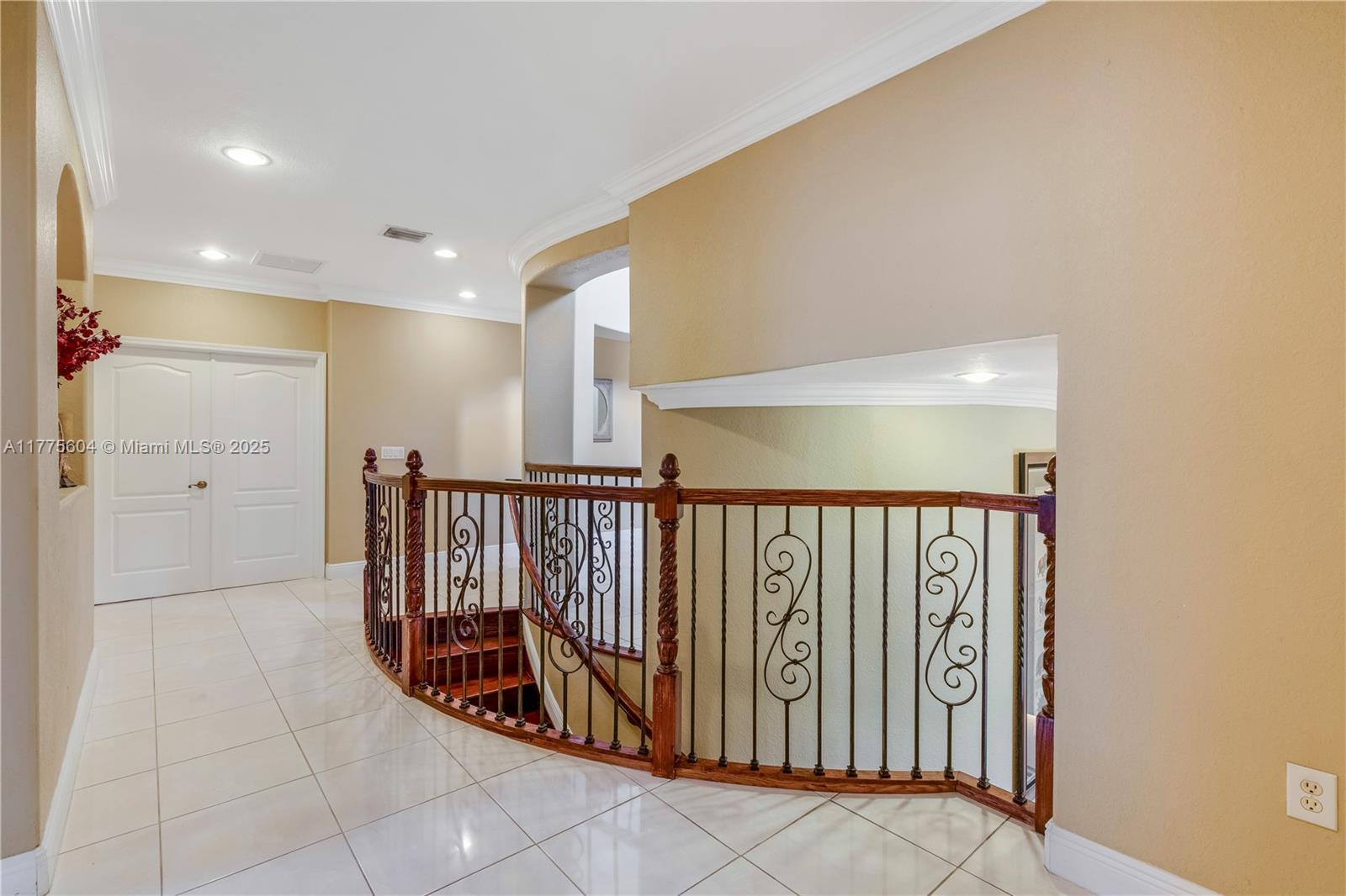 MANSIONS AT SION - Residential