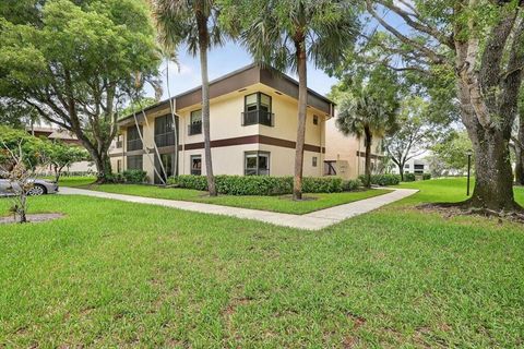 2652 N Carambola Cir 1738 Coconut Creek FL 33066