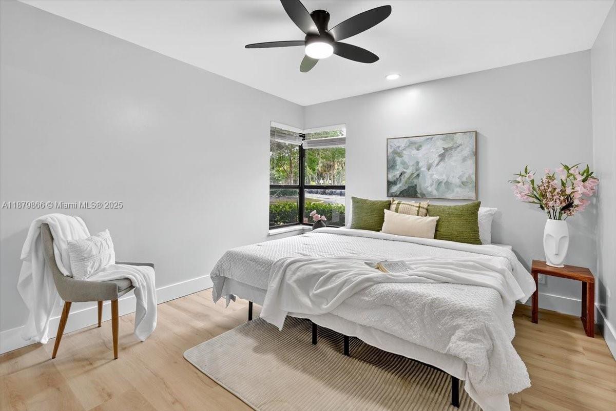 APPLEWOOD VILLAGE I-C CON - Residential