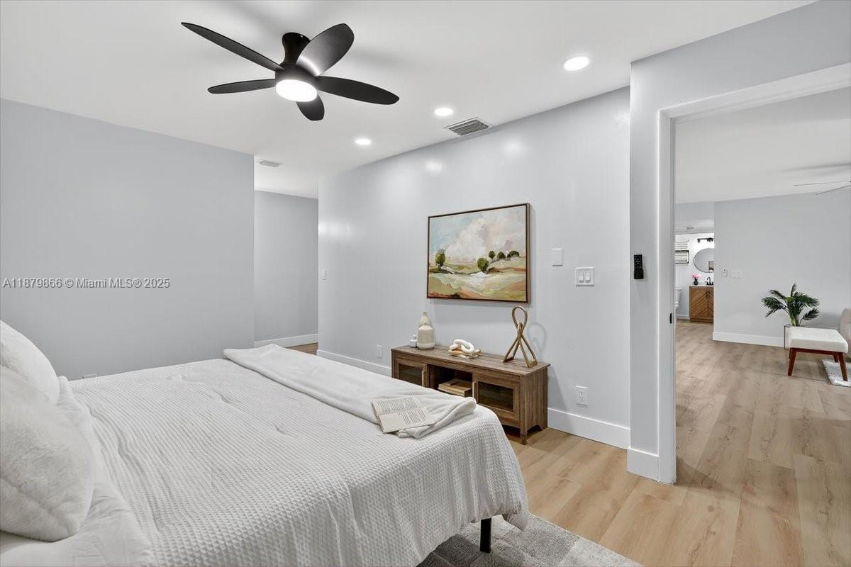 APPLEWOOD VILLAGE I-C CON - Residential