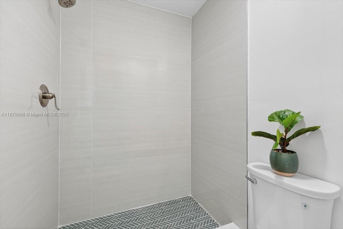 APPLEWOOD VILLAGE I-C CON - Residential