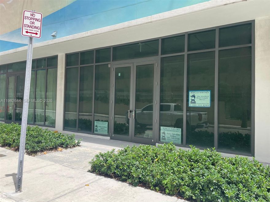 Retail space in great location for Lease. Great potential, Ideal for a cafe, office or shop. Monthly Rent $4,750.00 NNN CAM: Association Fee and Property Taxes $9.55 Sq Ft $484.27 Monthly