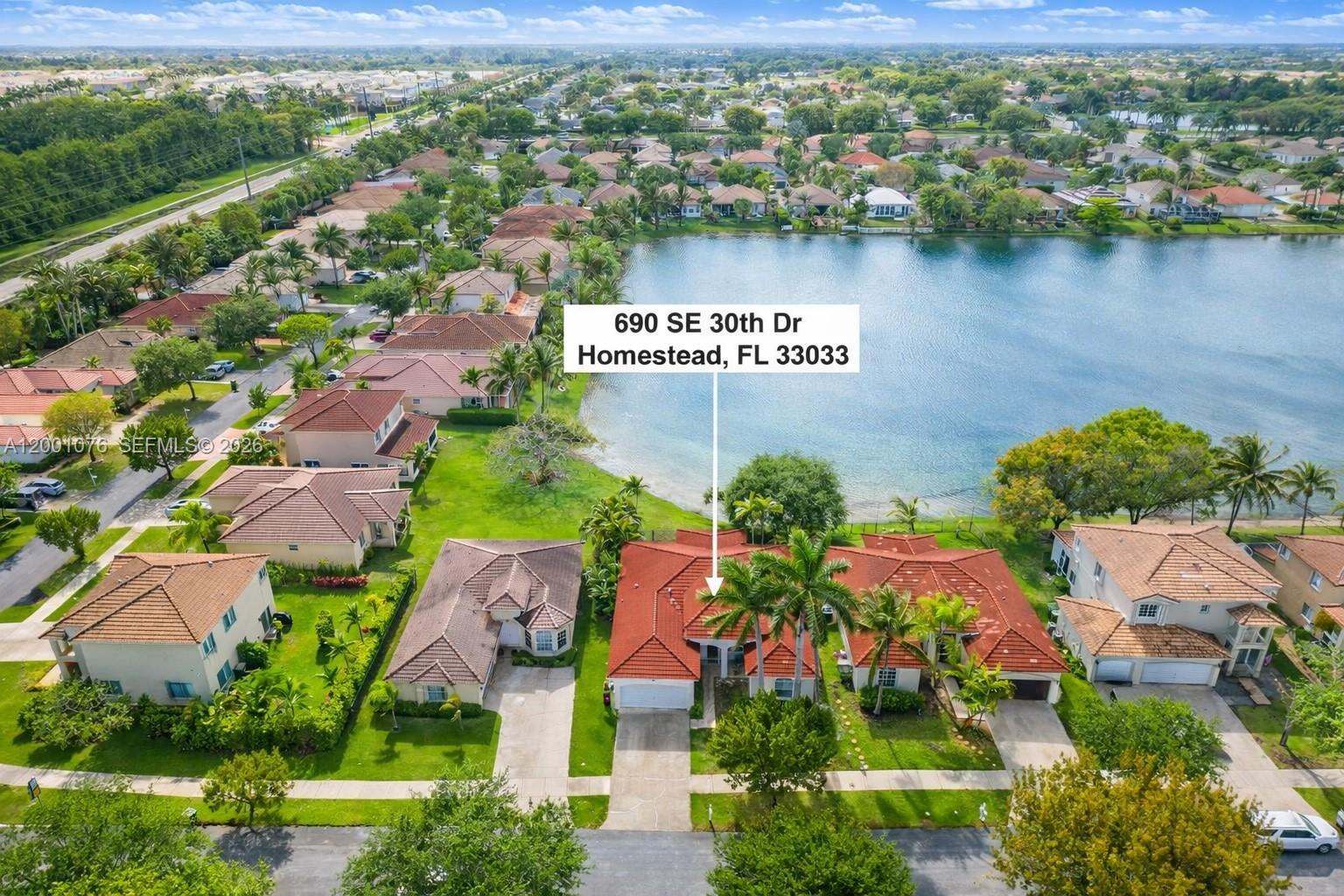 690 SE 30th Dr