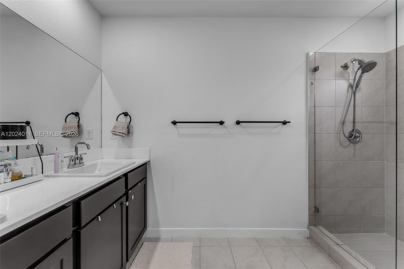 HAMILTON PLACE - Residential Lease