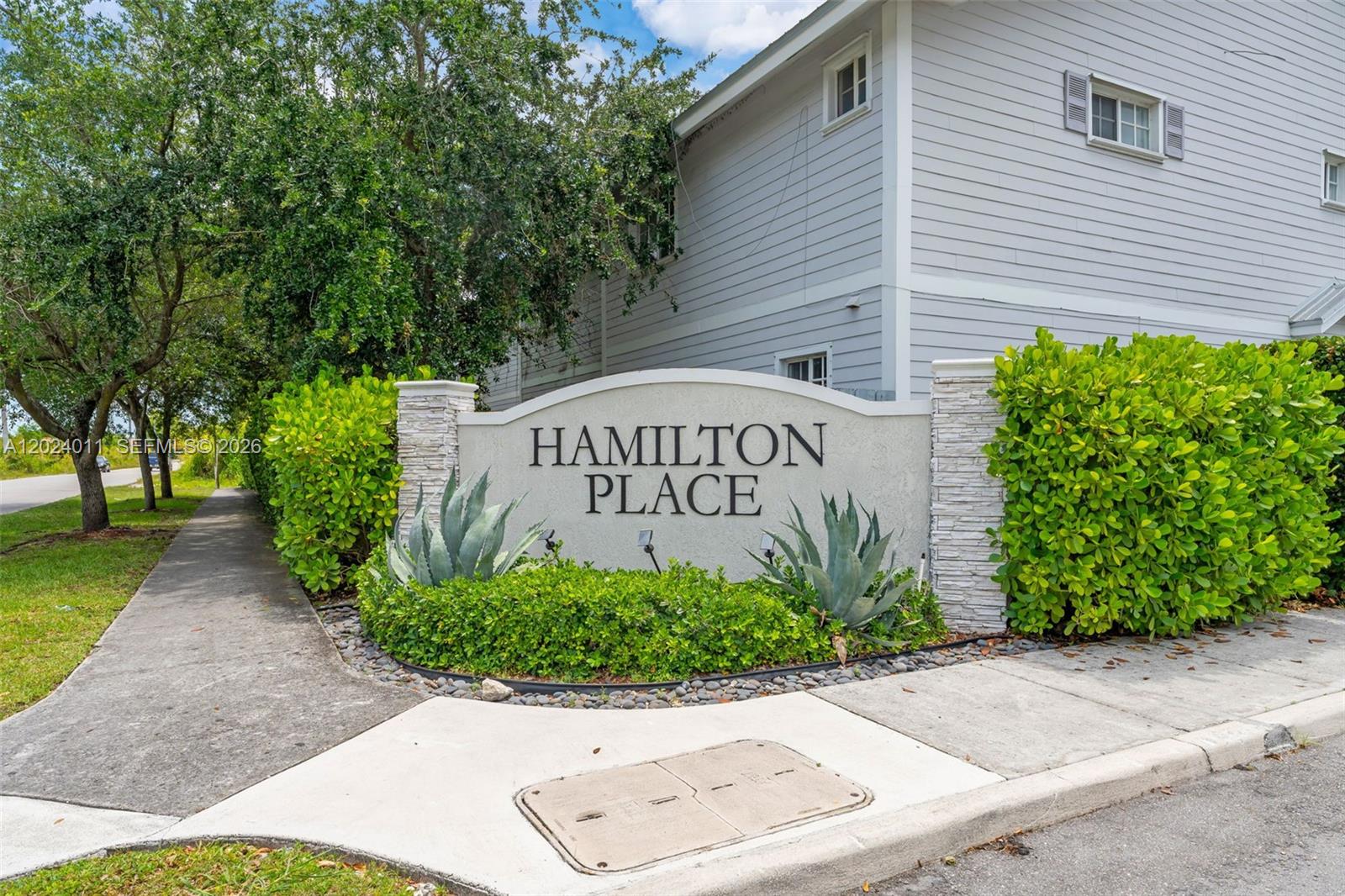 HAMILTON PLACE - Residential Lease