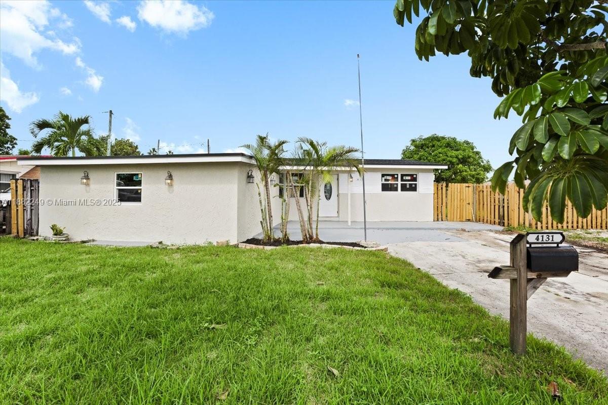 TWIN LAKES HOMES SEC 4 - Residential