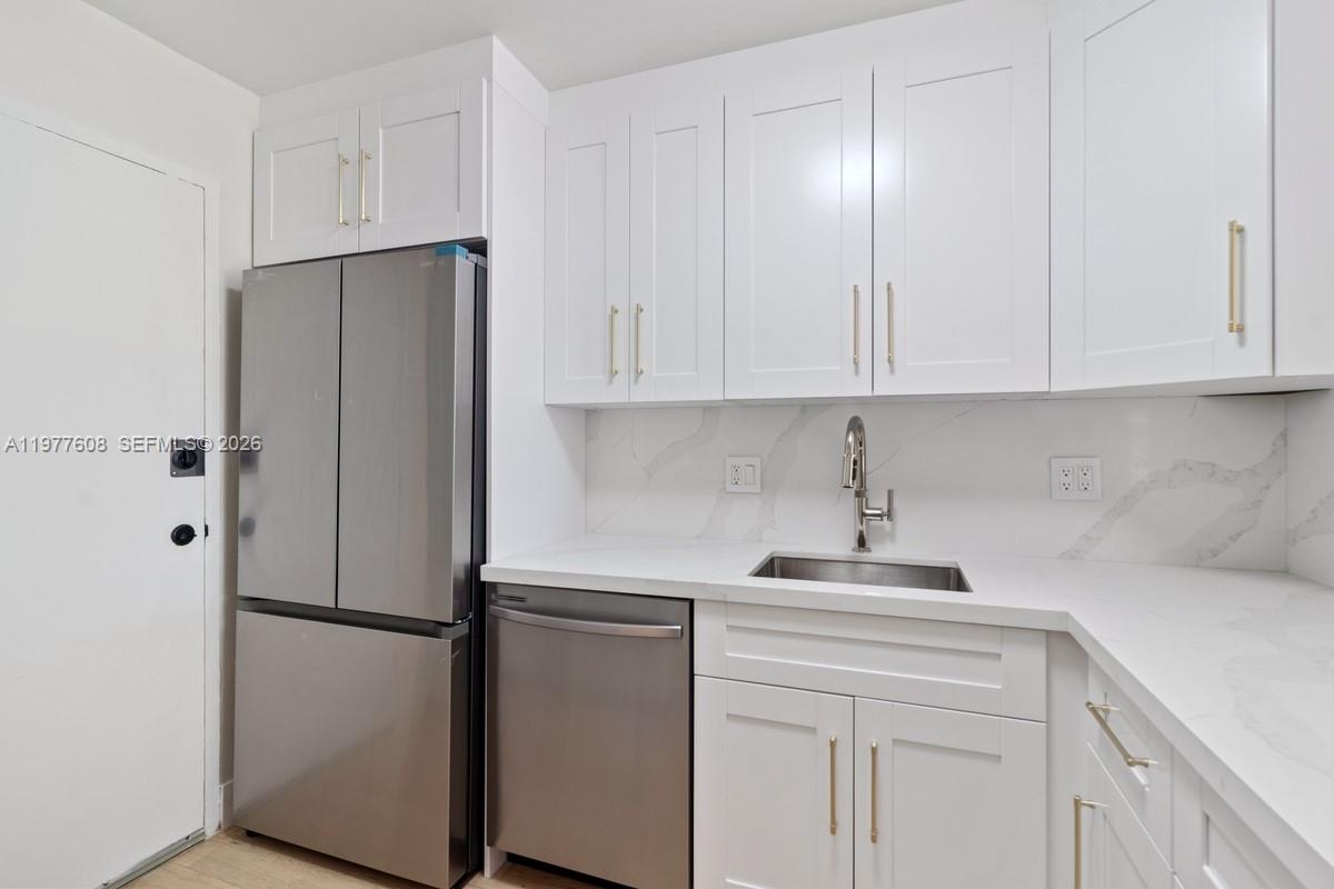 6902 N Kendall Dr E403