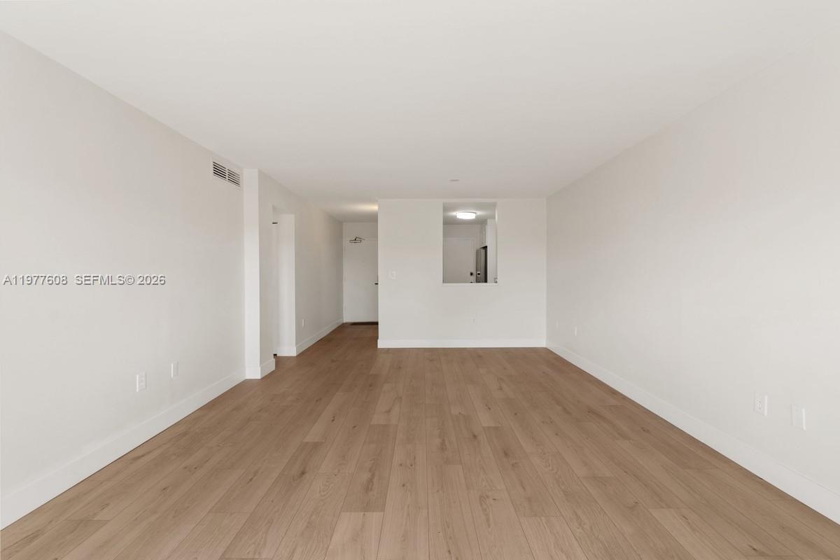 DADELAND GROVE CONDO - Residential