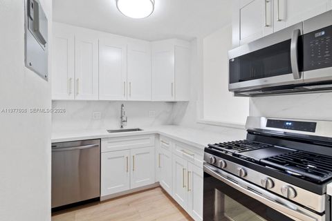 Photo of 6902 N Kendall Dr #E403, Pinecrest, FL 33156 (MLS # A11977608)