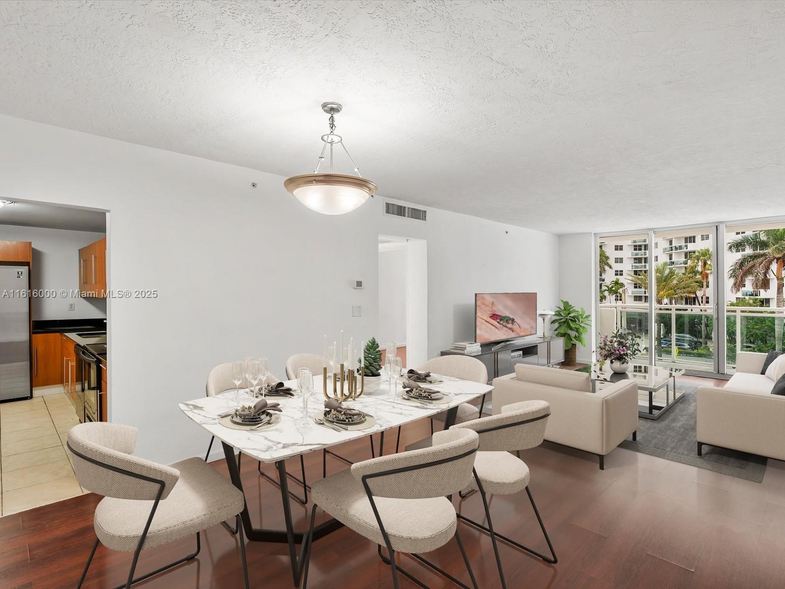 3000 S Ocean Dr 206, Hollywood, Broward County, Florida - 1 Bedrooms  
2 Bathrooms - 