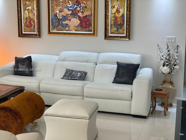 TURNBERRY ISLE CONDO - Residential