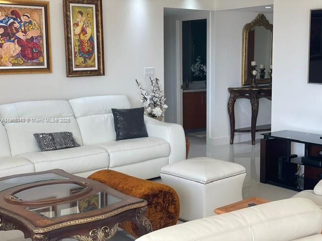 TURNBERRY ISLE CONDO - Residential