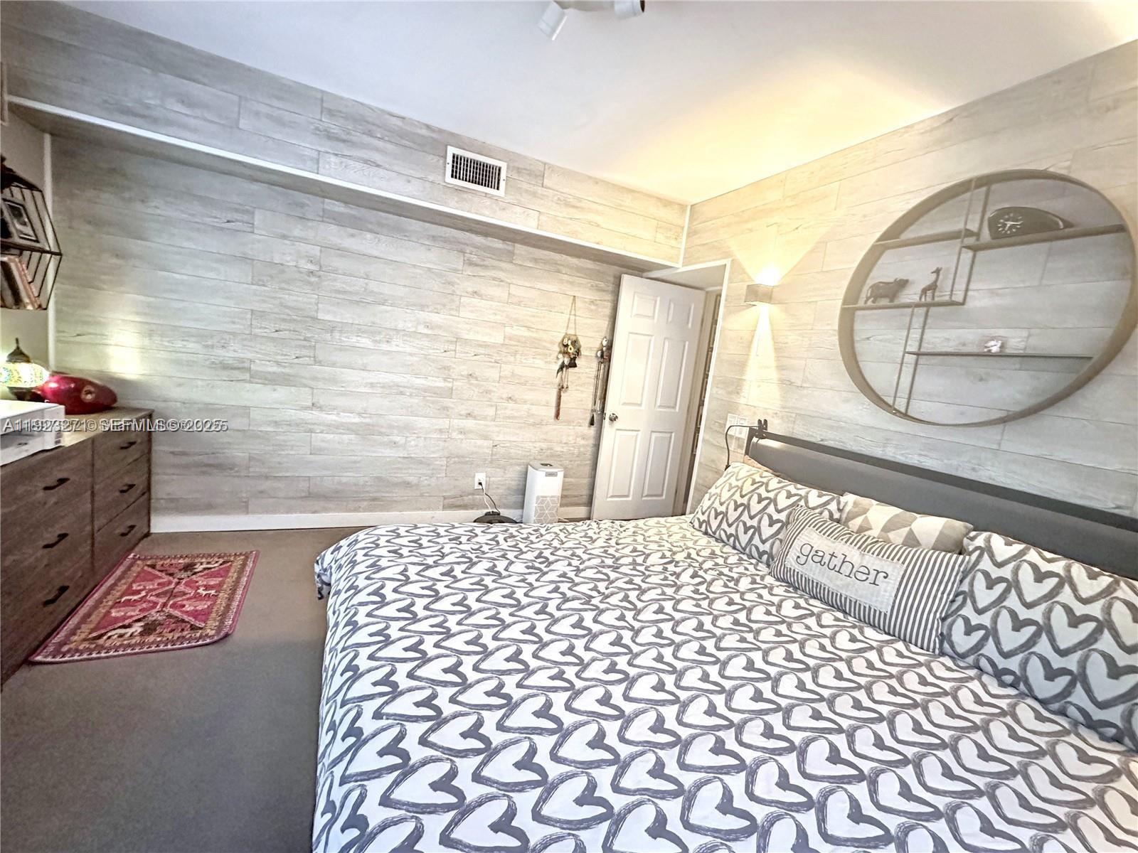 PARK SQUARE CONDO - Residential