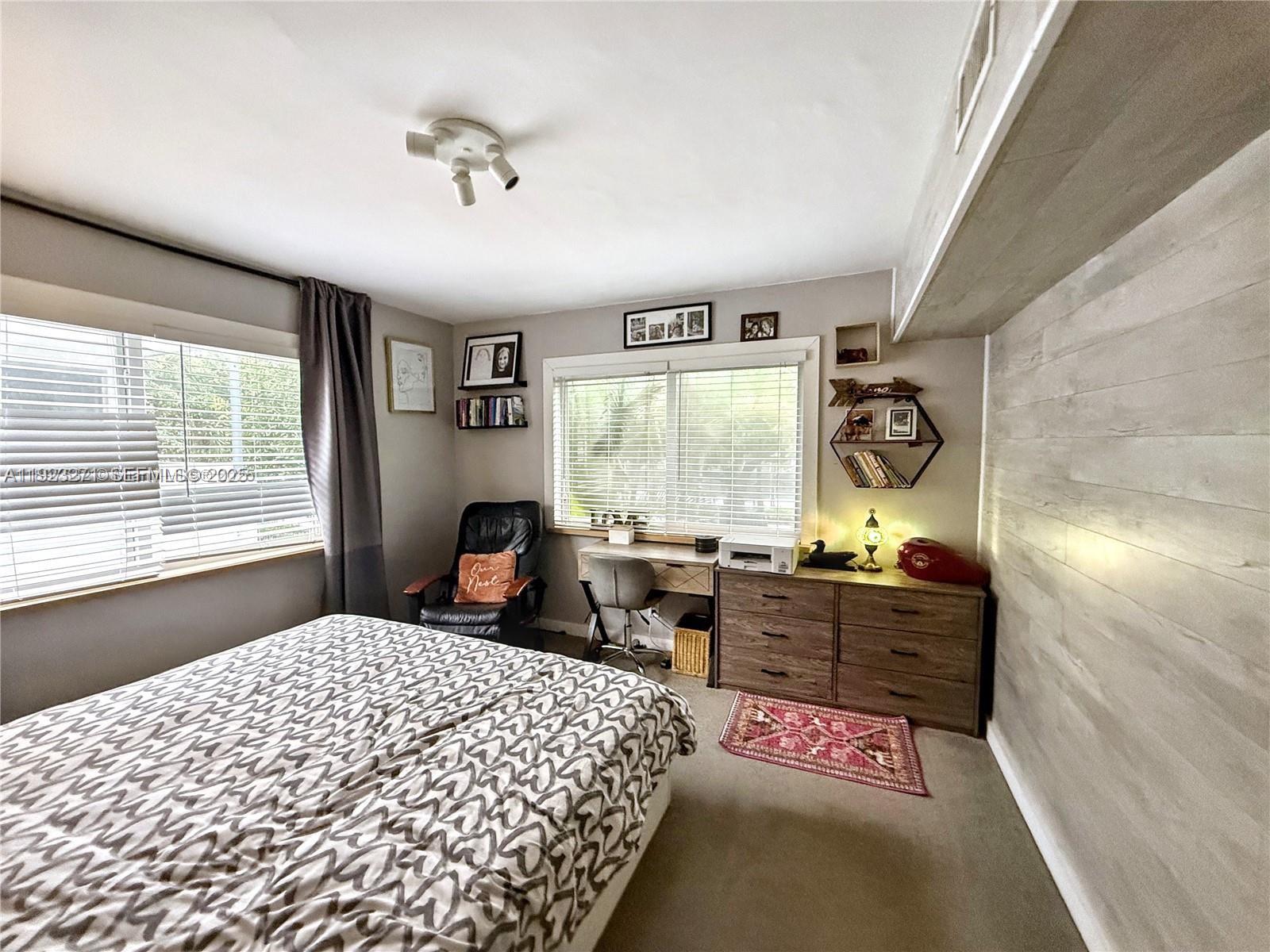 PARK SQUARE CONDO - Residential