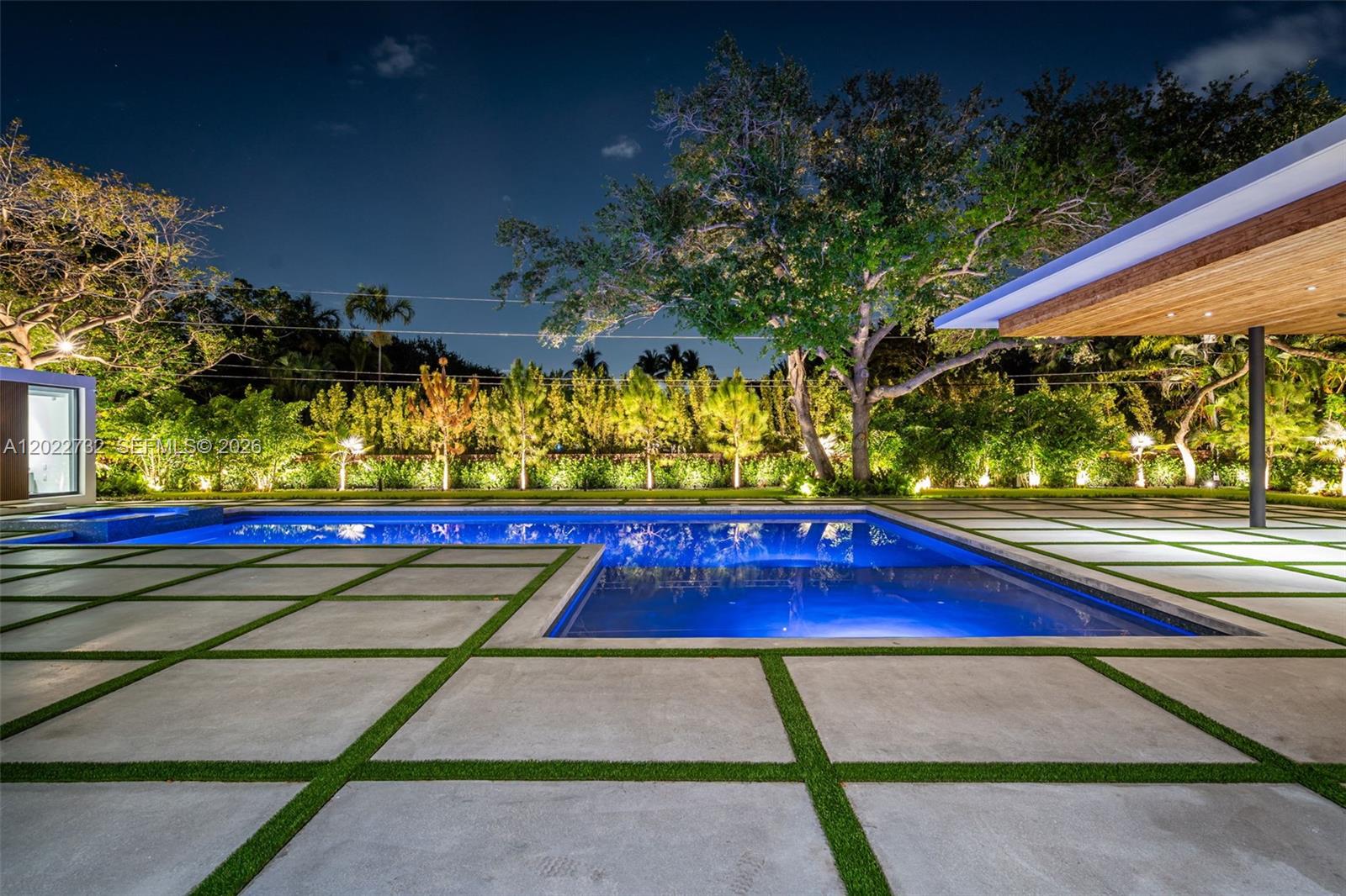 PINE TREE ESTATES - Residential