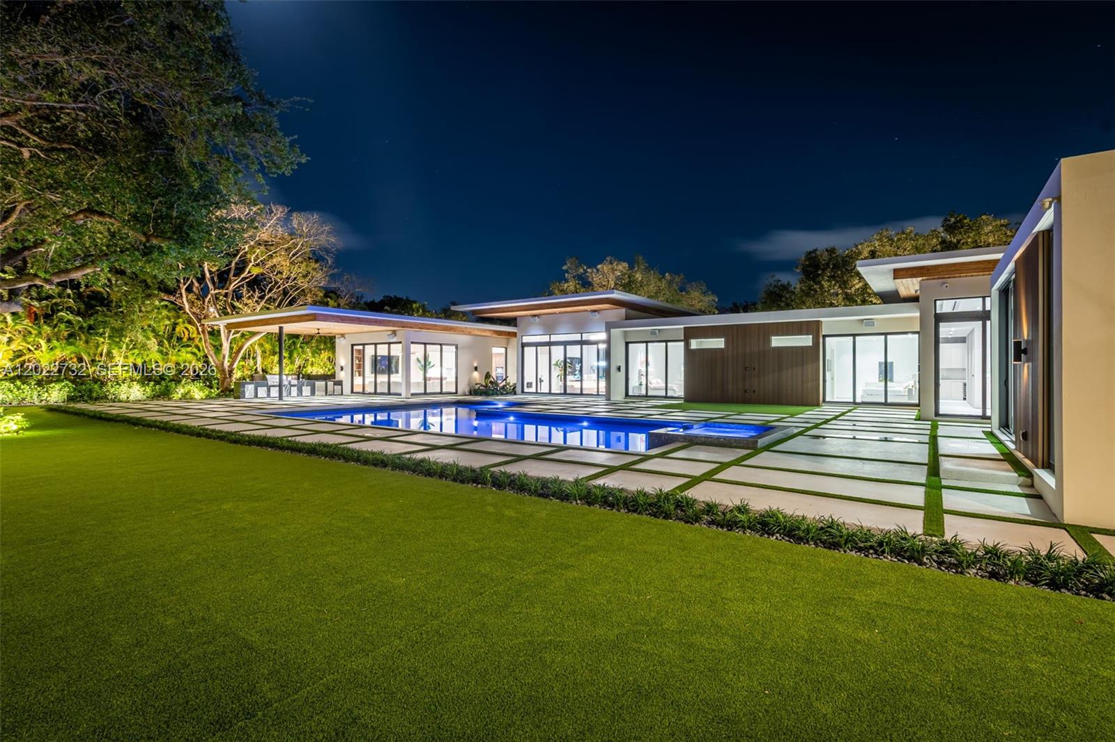 PINE TREE ESTATES - Residential