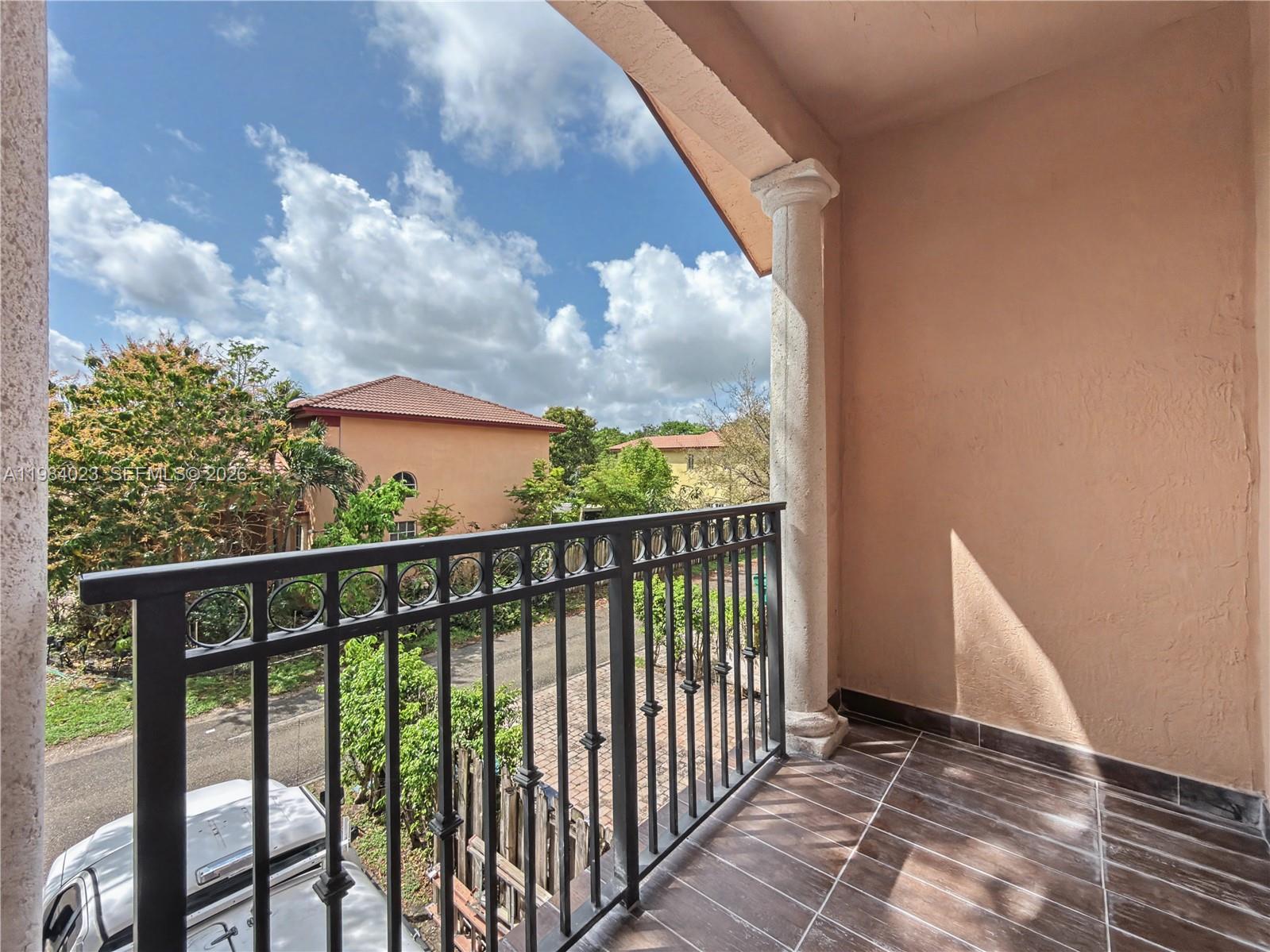 SILVER PALM HOMES - Residential