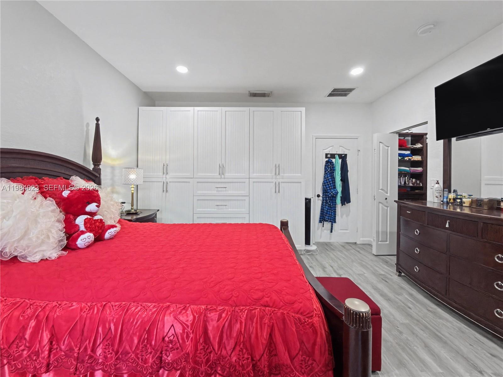 SILVER PALM HOMES - Residential