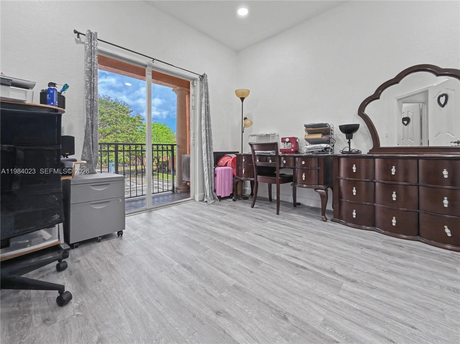 SILVER PALM HOMES - Residential