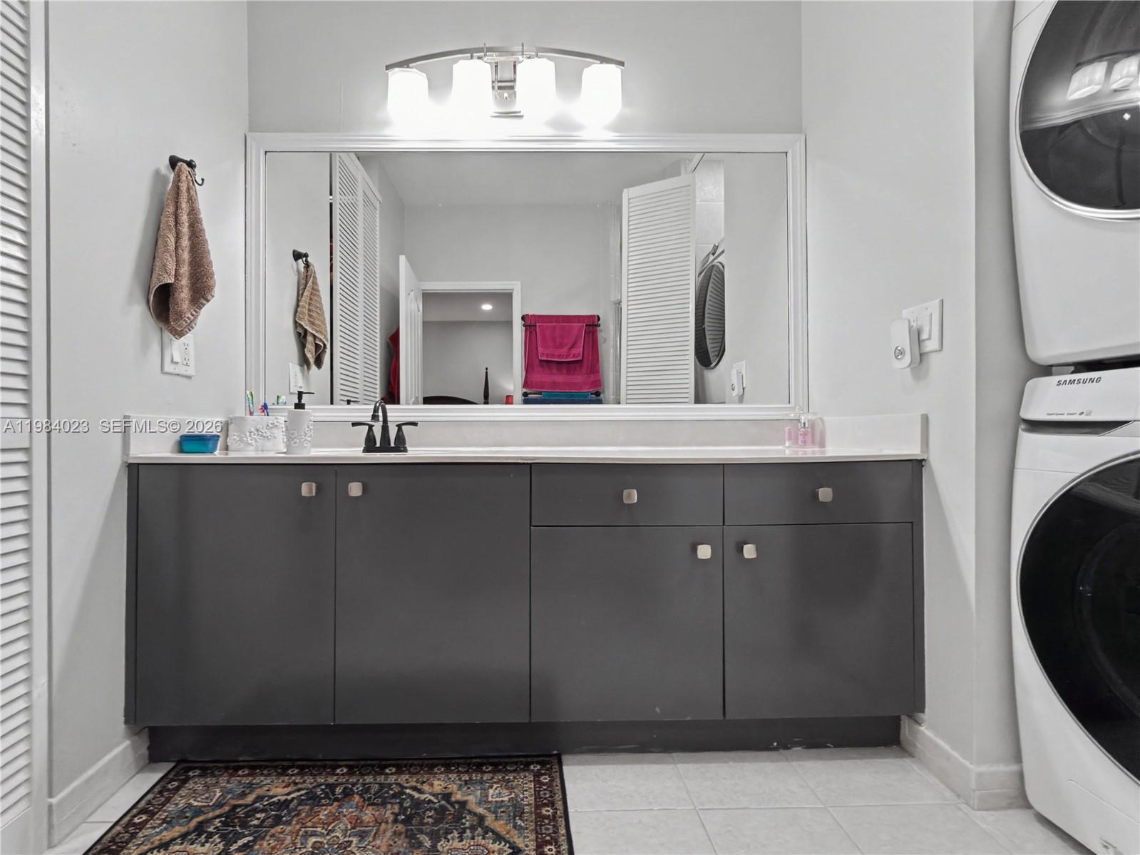 SILVER PALM HOMES - Residential