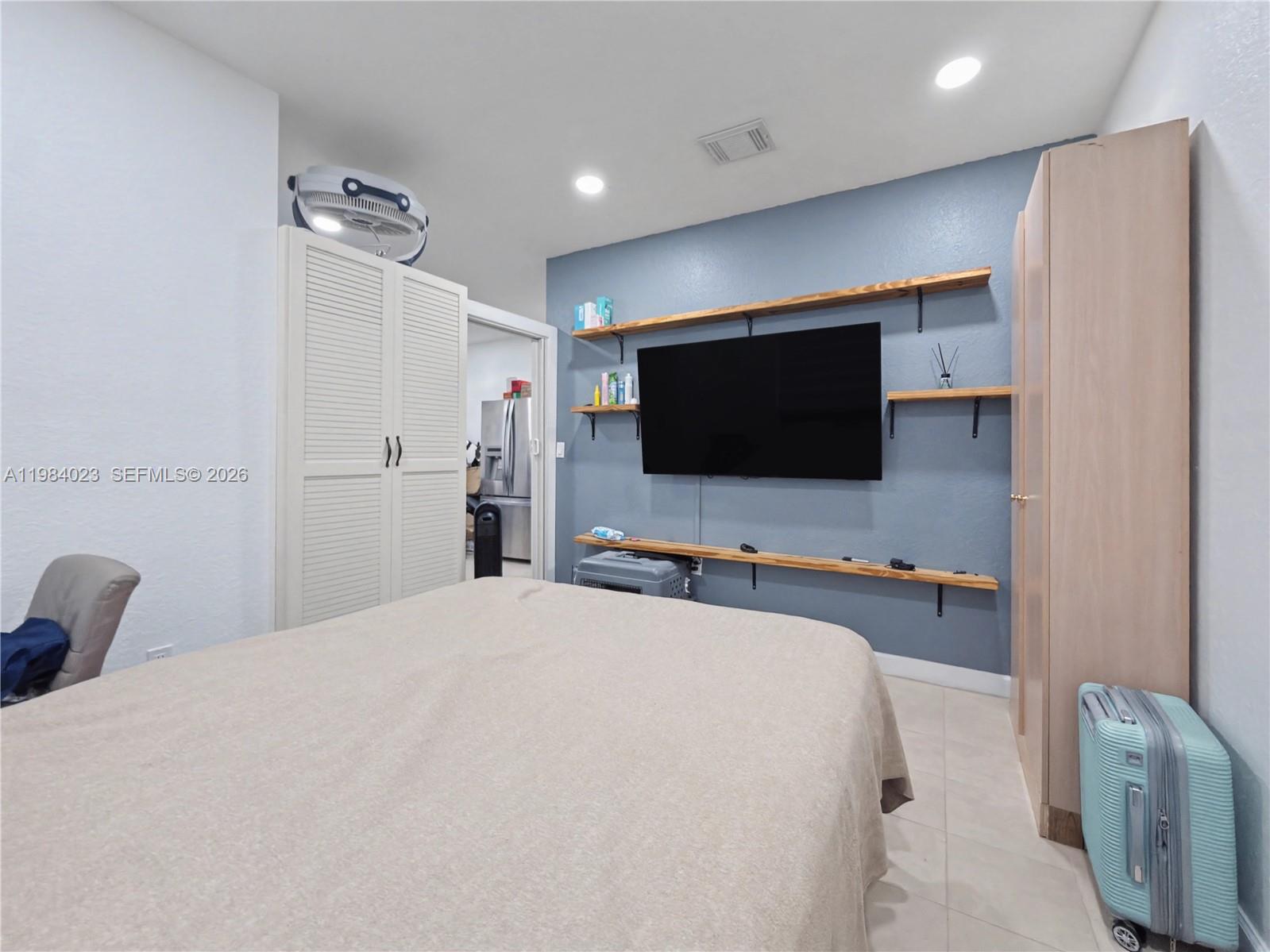 SILVER PALM HOMES - Residential