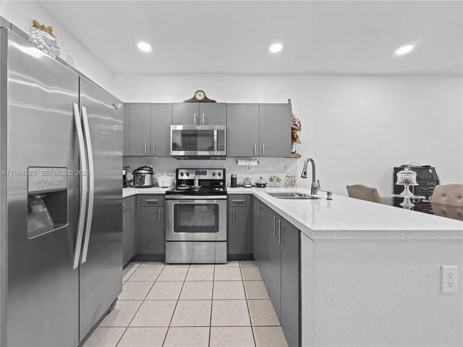 SILVER PALM HOMES - Residential