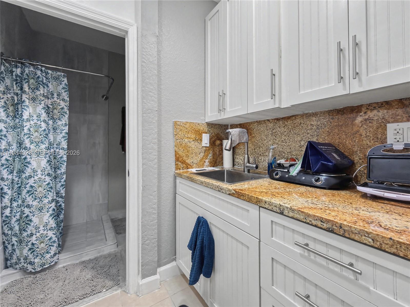 SILVER PALM HOMES - Residential