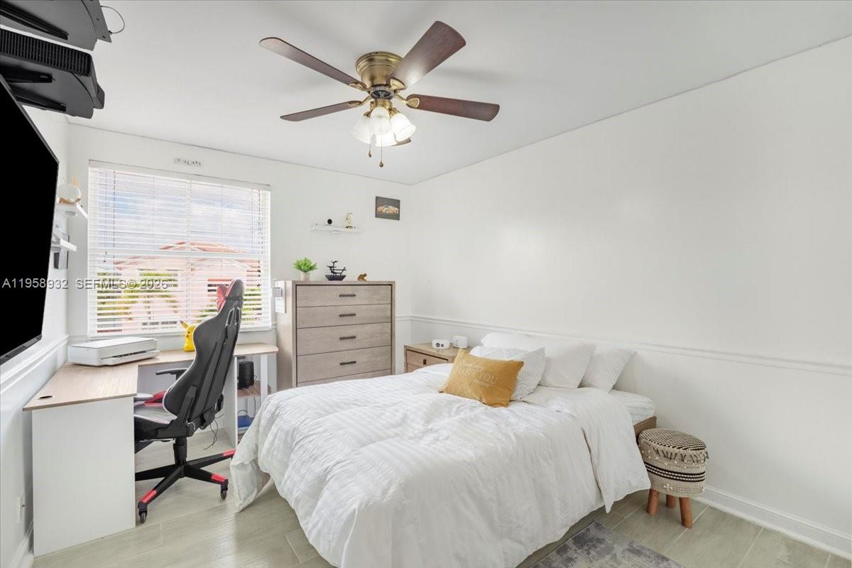 PALM ISLAND PLAT - Residential Lease