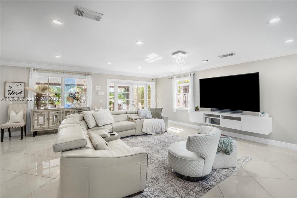 PALM ISLAND PLAT - Residential Lease