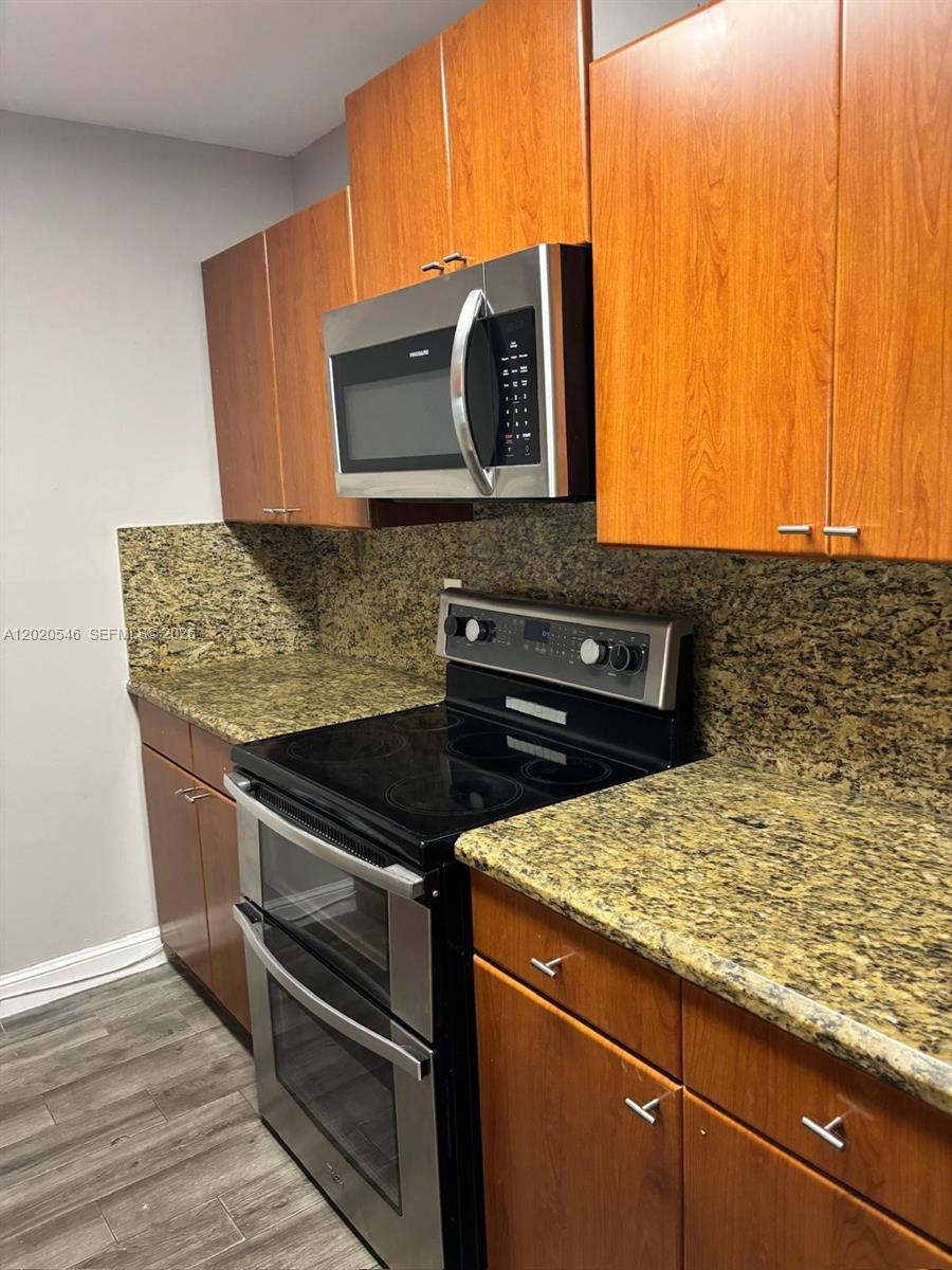 CORAL WEST CONDO - Residential