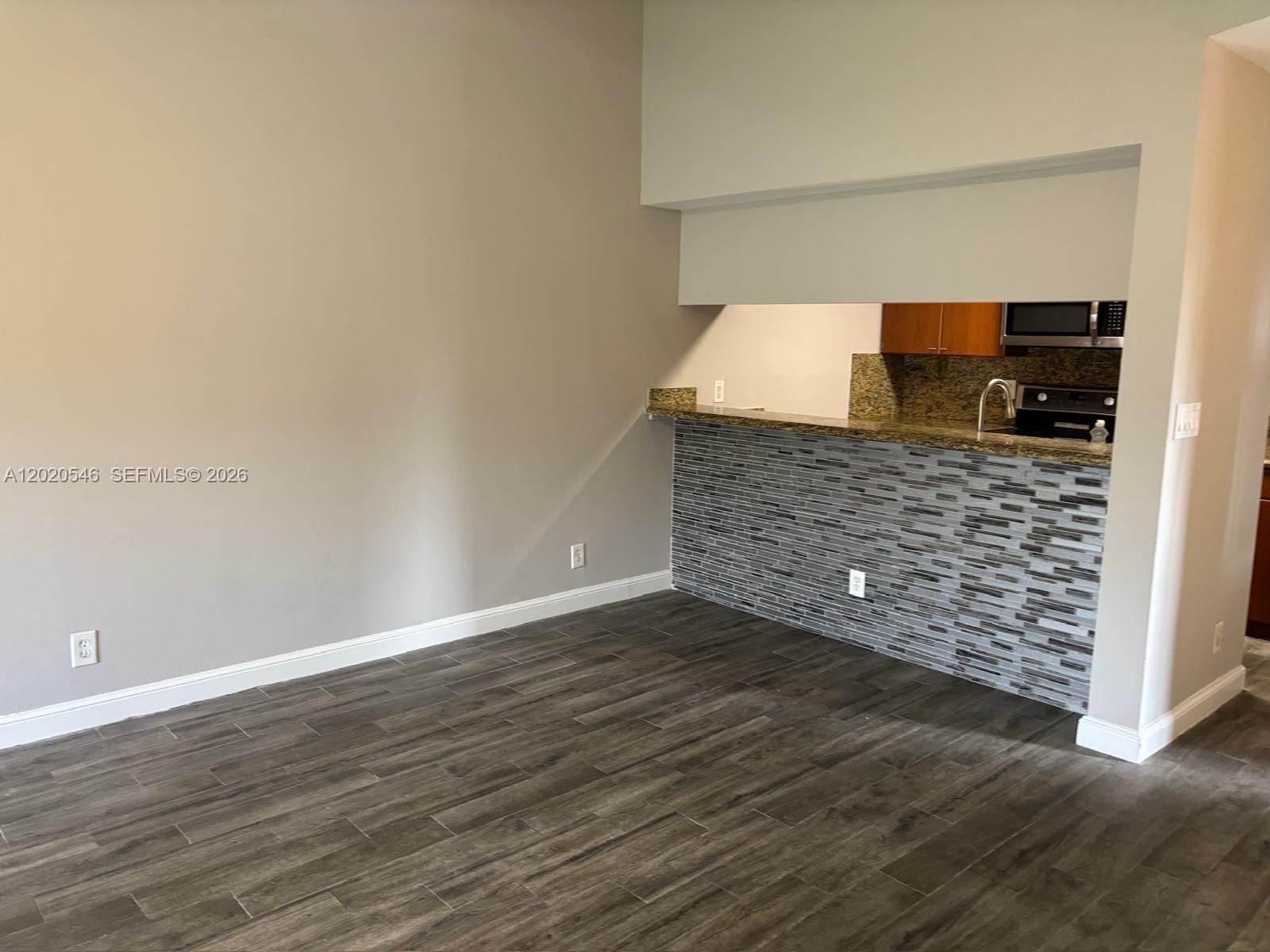CORAL WEST CONDO - Residential