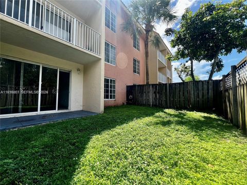 5201 Geneva Way 109 Doral FL 33166