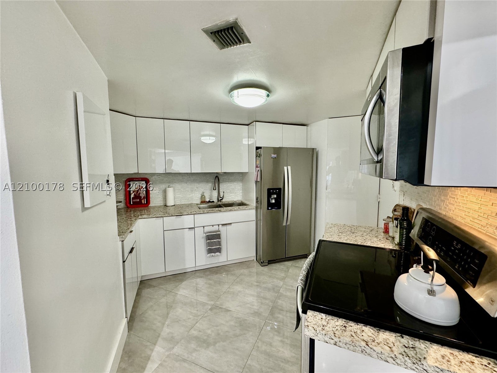 801 Brickell Bay Dr 570