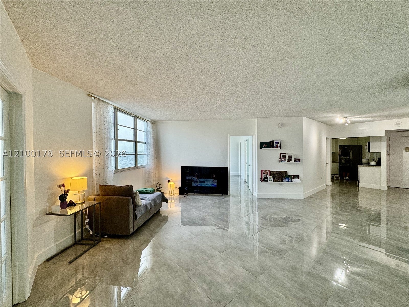 801 Brickell Bay Dr 570