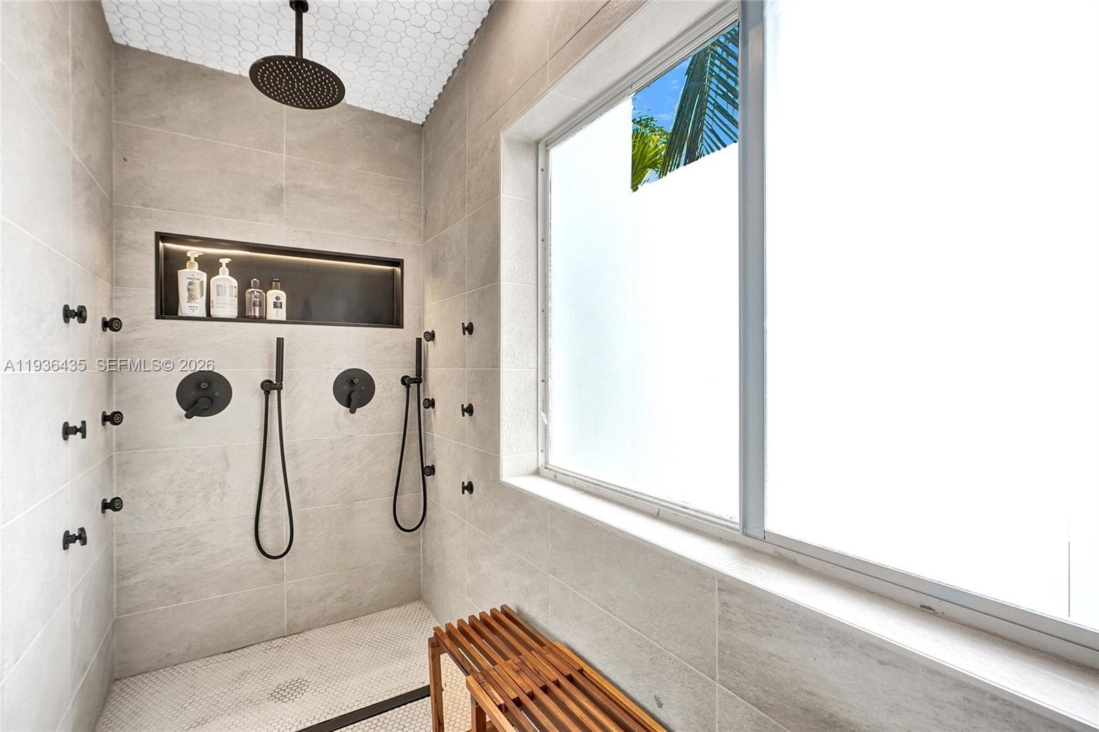 ENCHANTED LAKE SEC 2 - Residential