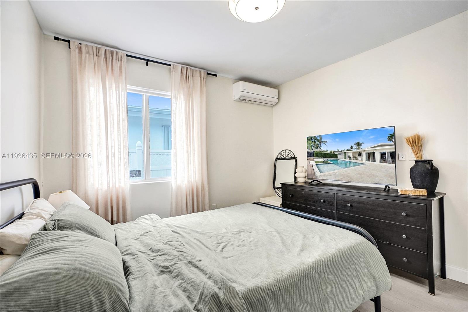 ENCHANTED LAKE SEC 2 - Residential