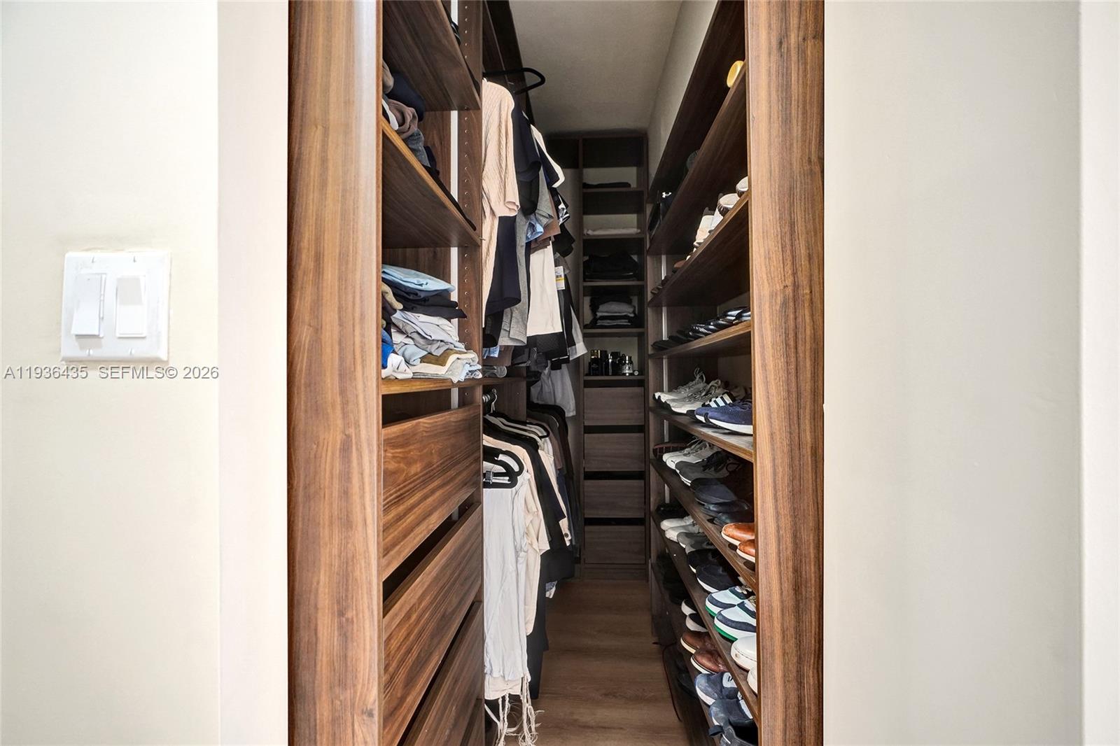 ENCHANTED LAKE SEC 2 - Residential