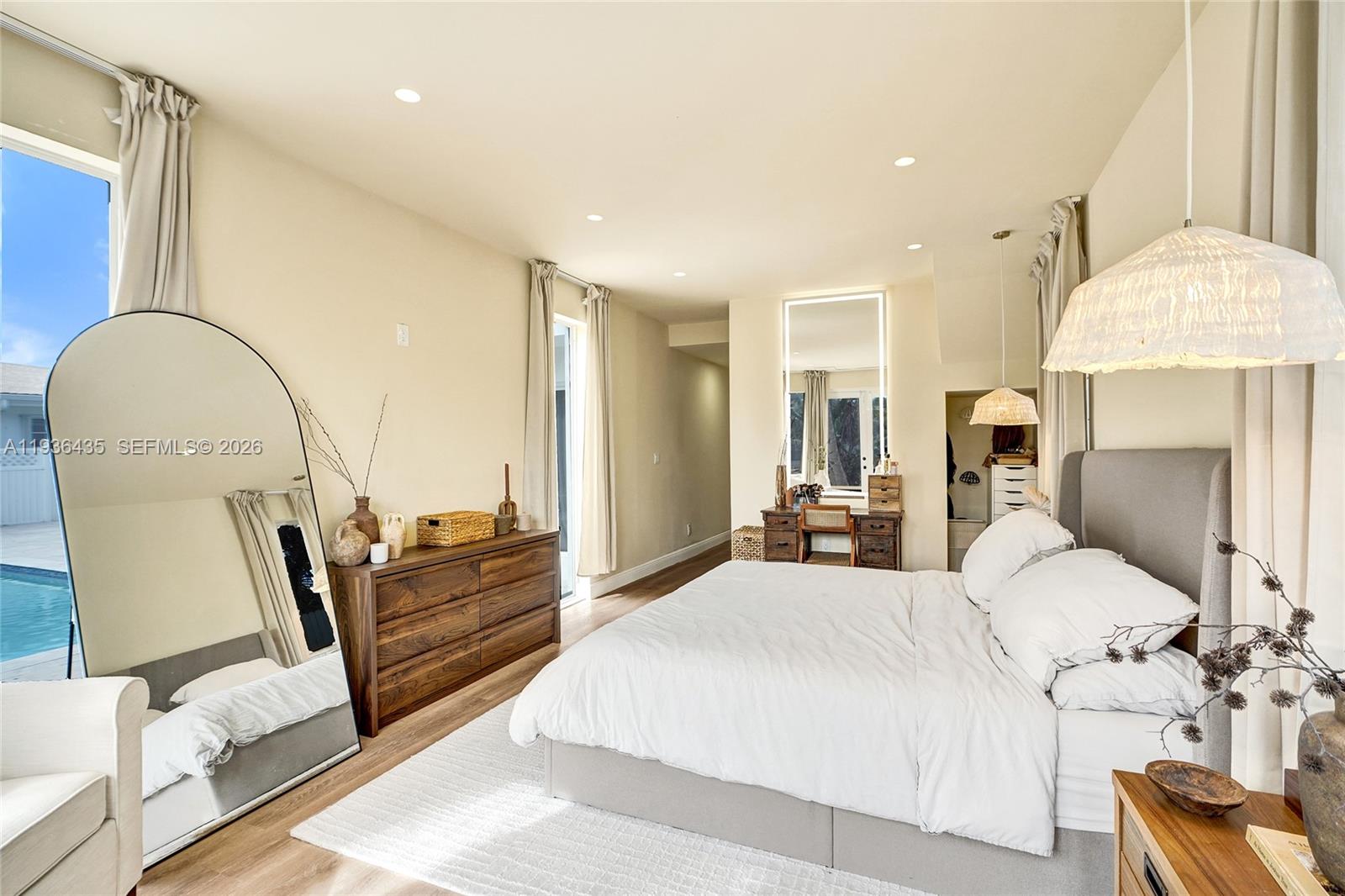 ENCHANTED LAKE SEC 2 - Residential