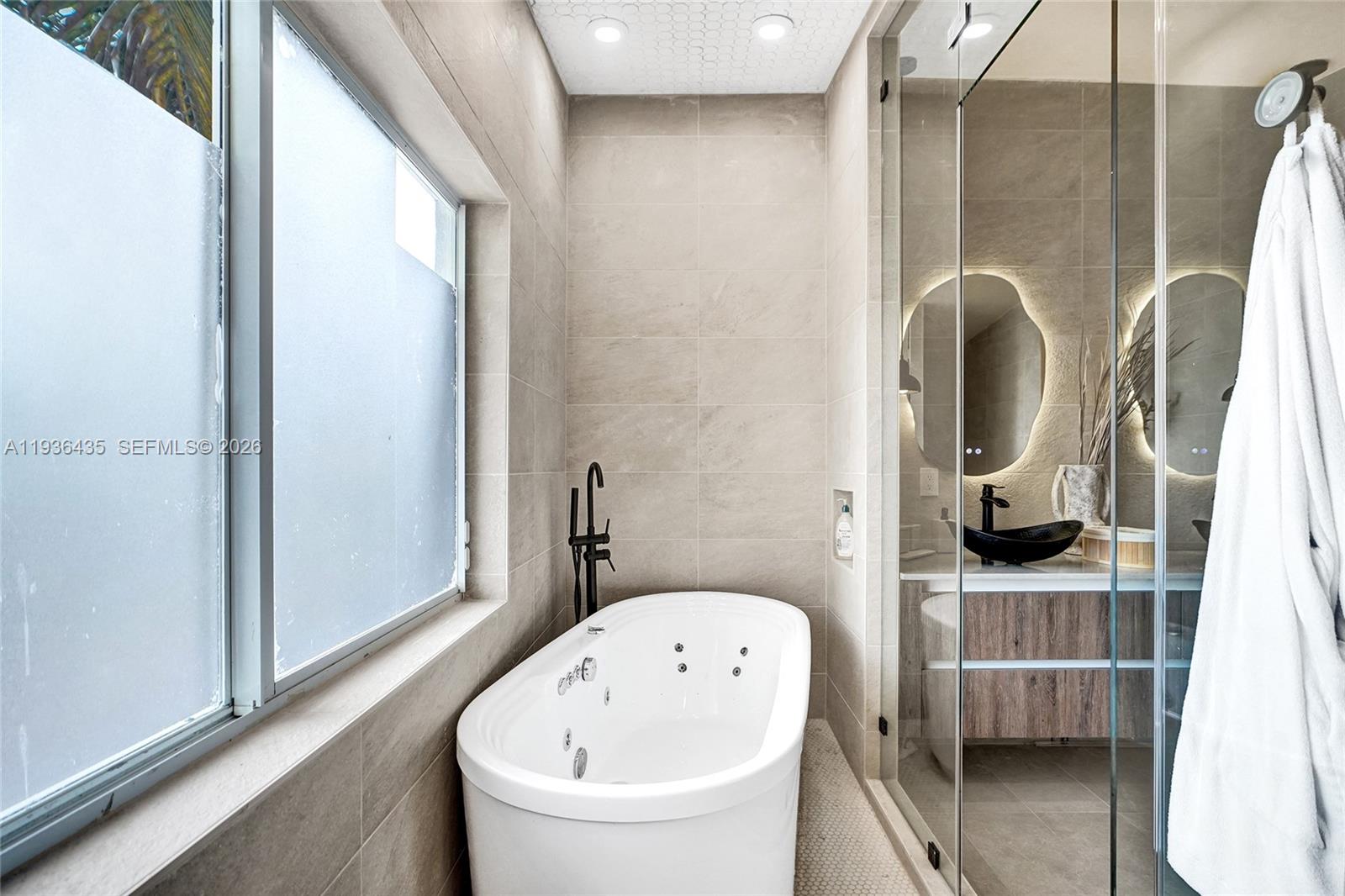 ENCHANTED LAKE SEC 2 - Residential