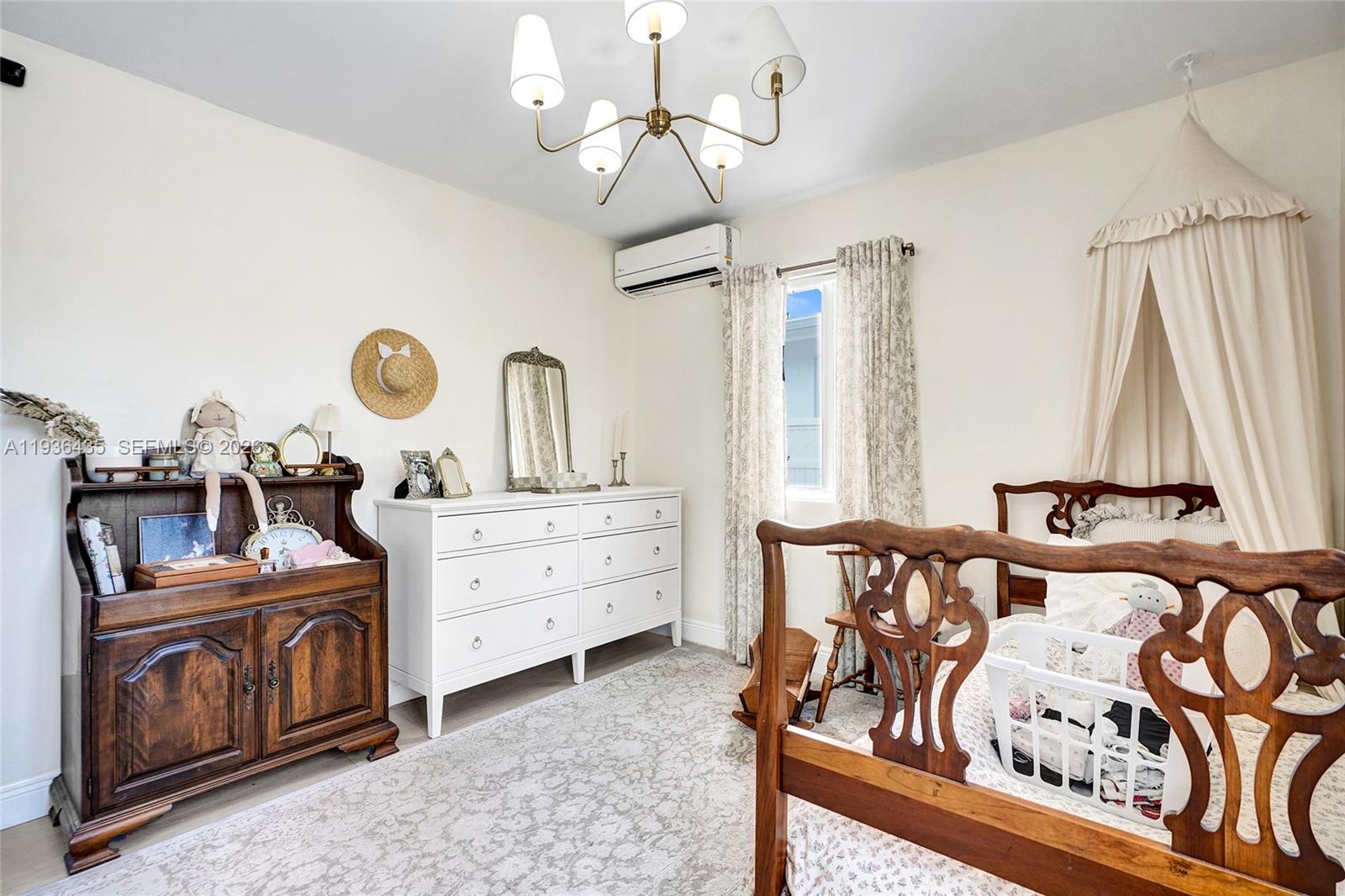 ENCHANTED LAKE SEC 2 - Residential