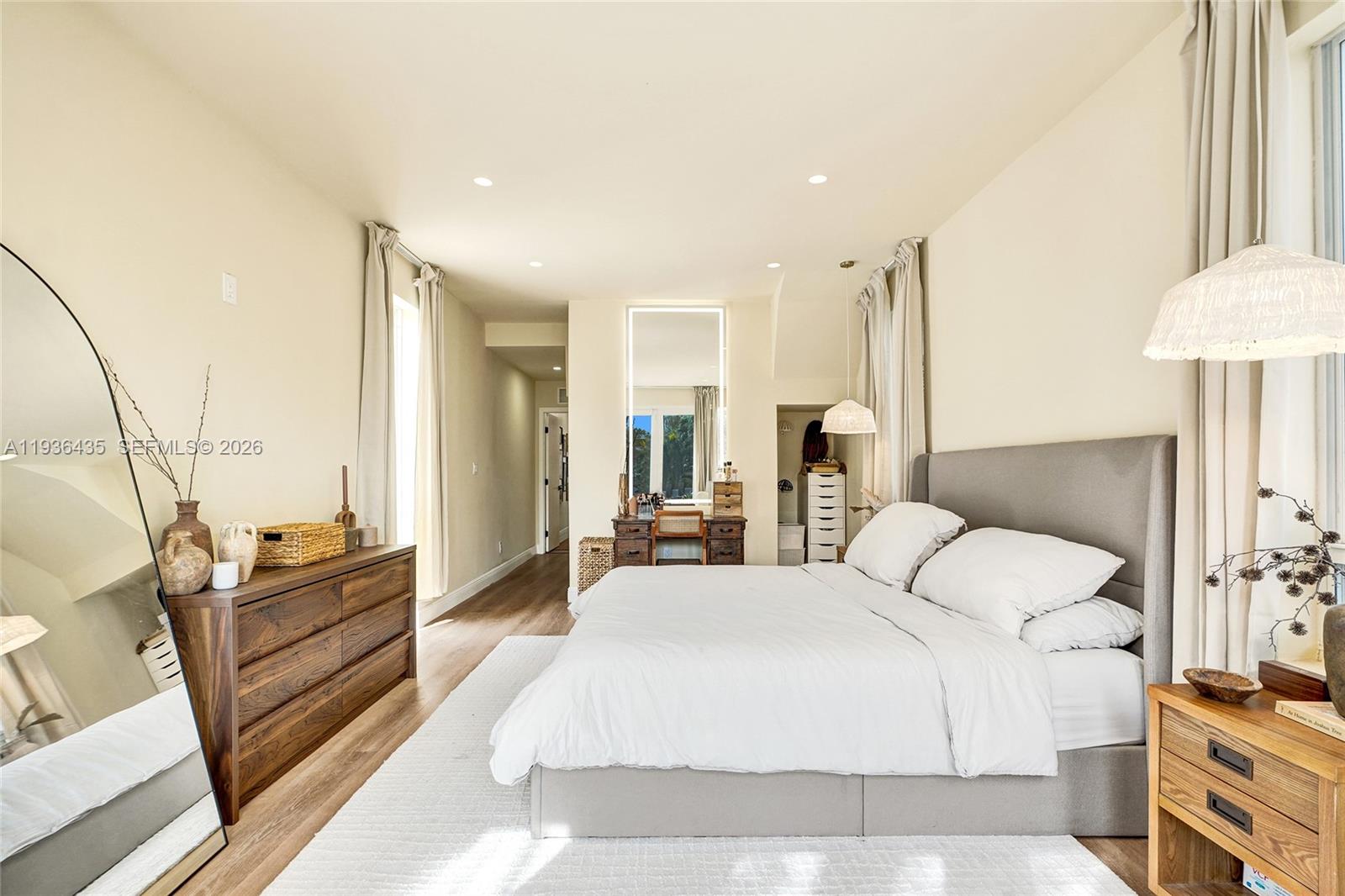 ENCHANTED LAKE SEC 2 - Residential