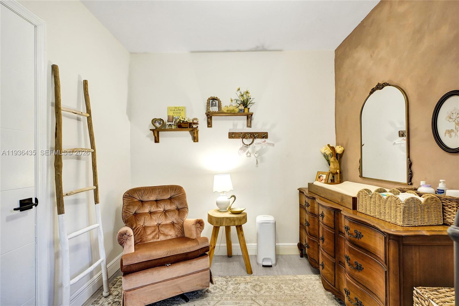 ENCHANTED LAKE SEC 2 - Residential