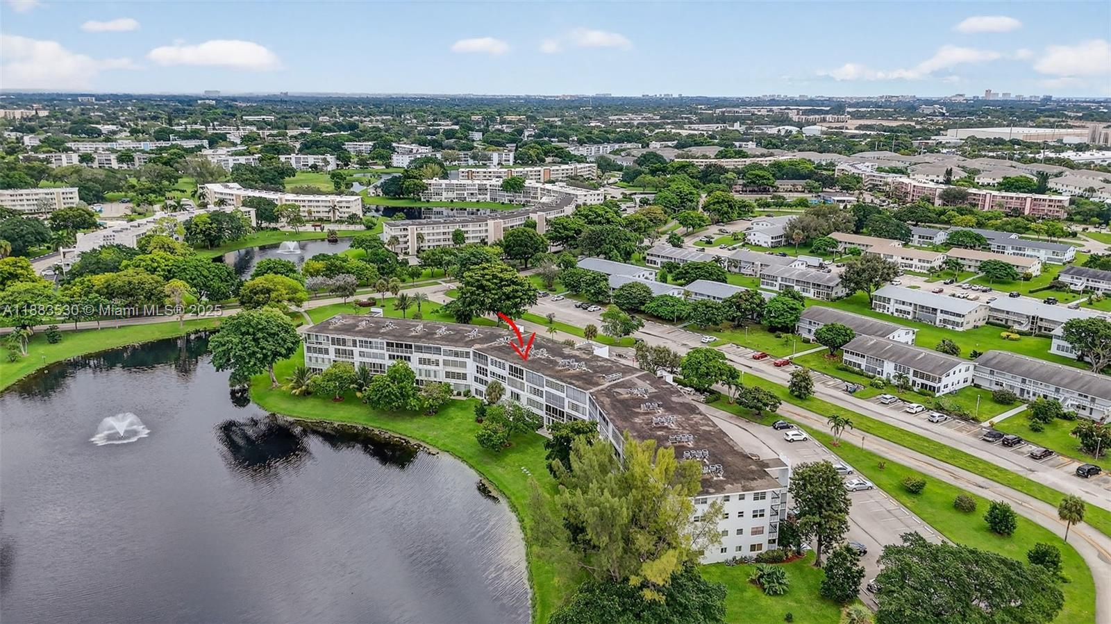 View photos, virtual tours, details... 2009 N Farnham N 2009