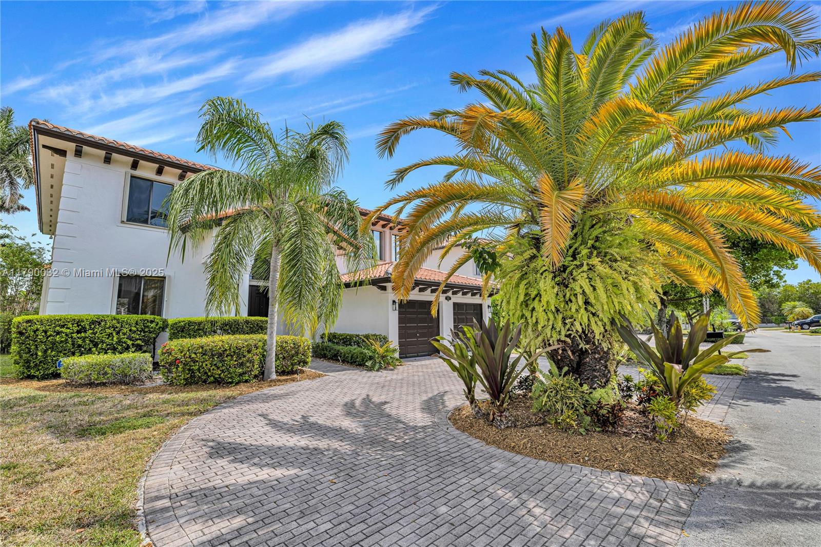7831 SW 195th Ter